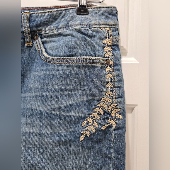 EDDIE BAUER DENIM BLUE JEANS SKIRT BUTTON FLY CREAM EMBROIDERY WOMEN   6 2010S - Picture 4 of 15